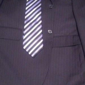 A 2 Button Blackish Blue Pinstripe Suit. 50R 44/32 Flat Front